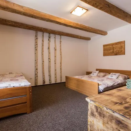 Semesterbostad U Kova *