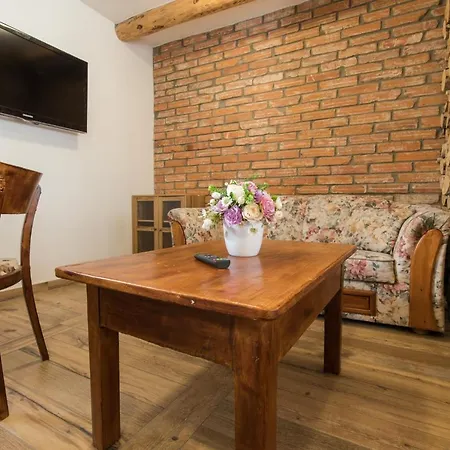 U Kova Semesterbostad